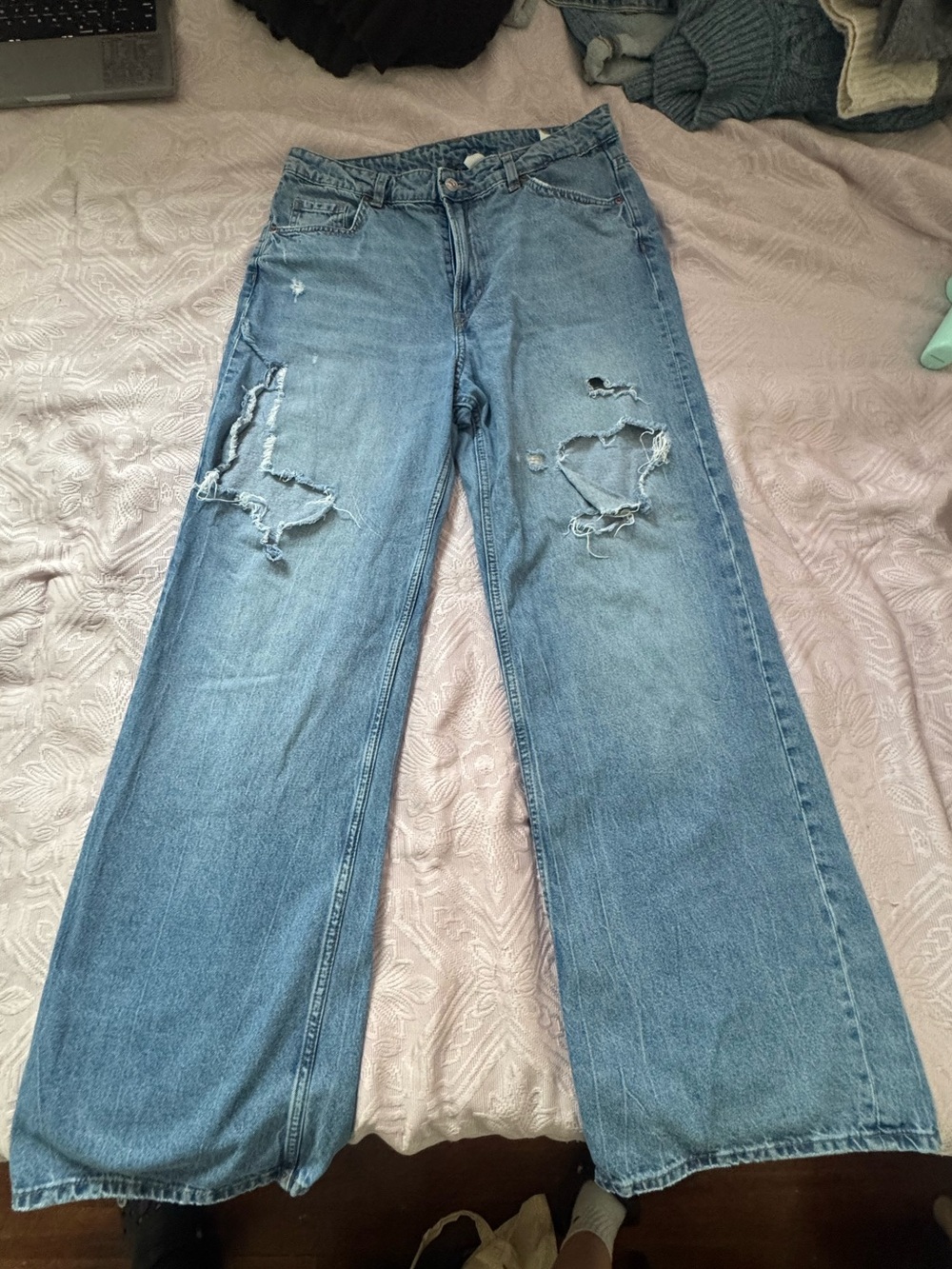Women’s Light Blue Distressed Wide-Leg Jeans